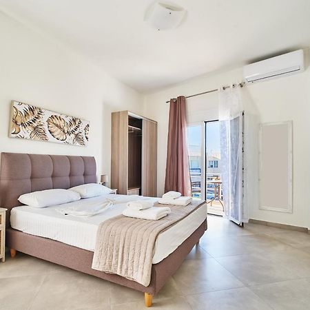 Adele Apartment 키사모스 외부 사진