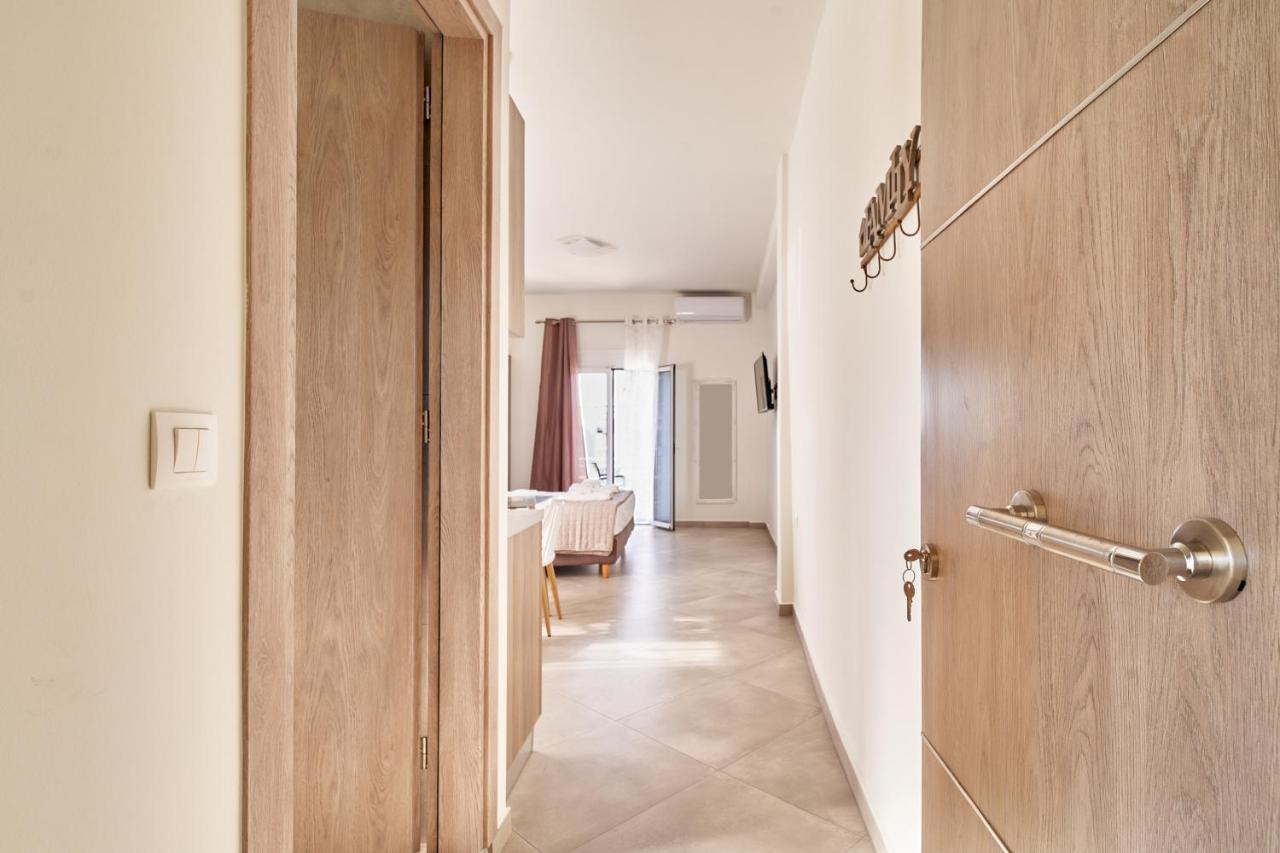 Adele Apartment 키사모스 외부 사진
